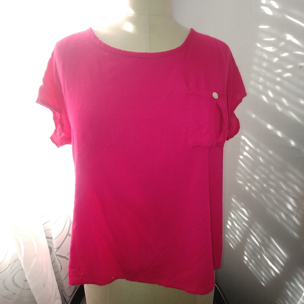 3/$12 🔴  Hot pink shirt